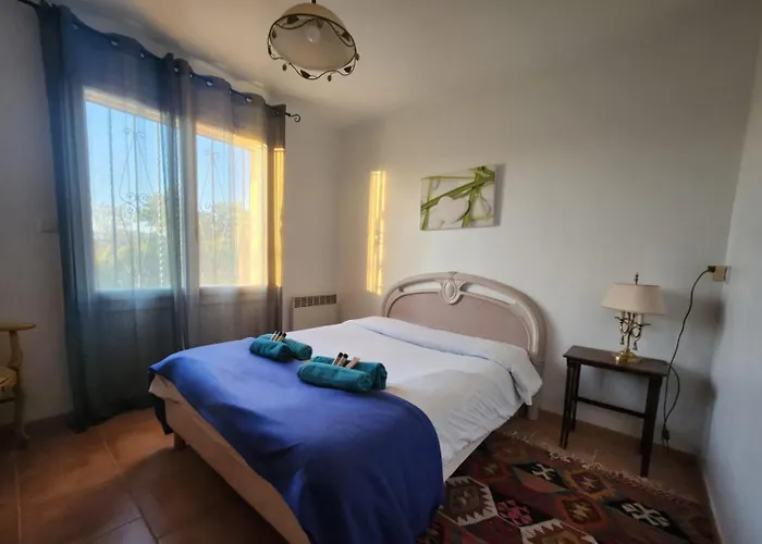 Pres De La Mere Yourhosthelper Feriehus Saint-Raphaël