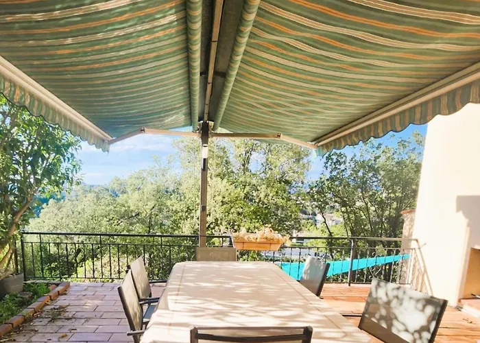 Pres De La Mere Yourhosthelper Saint-Raphaël